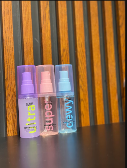 USHAS HYDRATING SETTING SPRAY